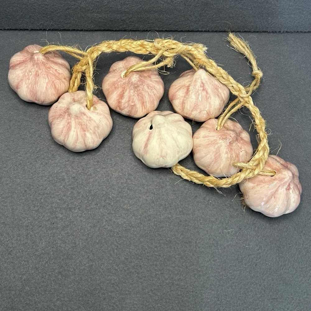 Vintage Ceramic Garlic Braid Wall Decor Pink Bulbs Hanging‎ Rope 7 Heads
